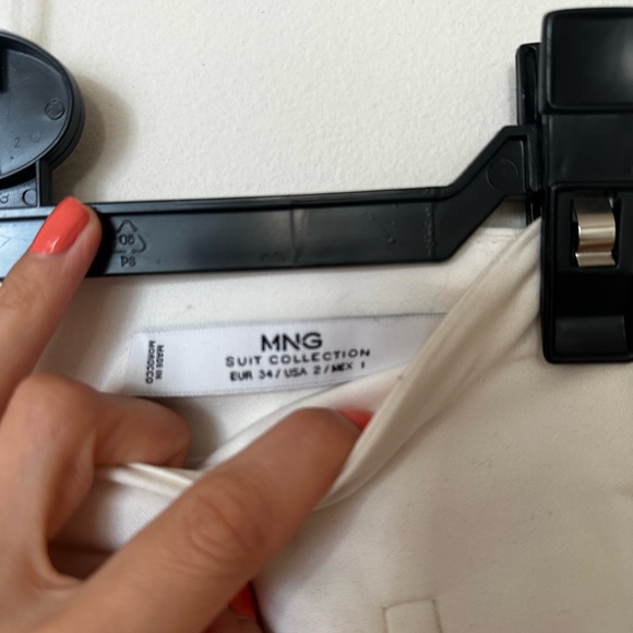 White Mango Mini skirt - Picture 3 of 4